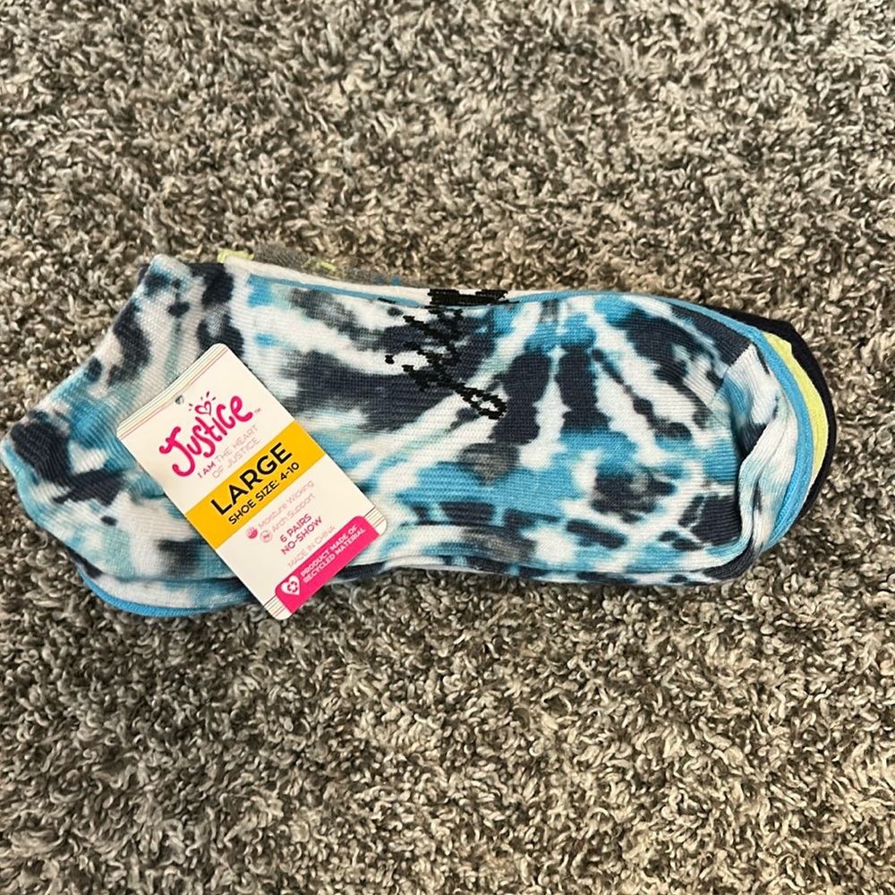 12 Pairs Girl’s Justice No Show Socks Sz L (4-10)
